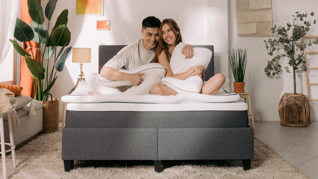 Ergonomic Memory Foam Pillow - Main Image